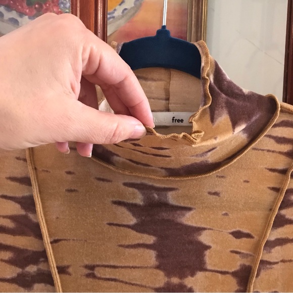 Wilfred Free Second Skin Top - Picture 4 of 5